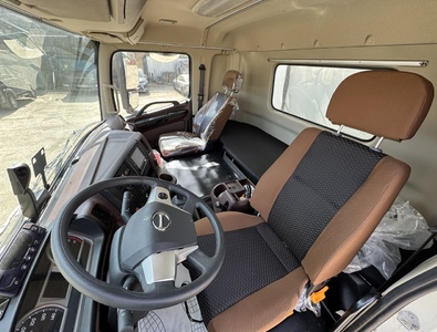 HINO 700 (МРМ 18т) ИЗОТЕРМИЧЕСКИЙ ФУРГОН 9,2м С/П 60/80